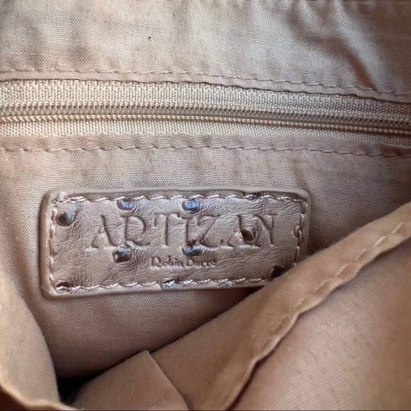 Faux-Ostrich Clutch purse tan and cream - Picture 8 of 8